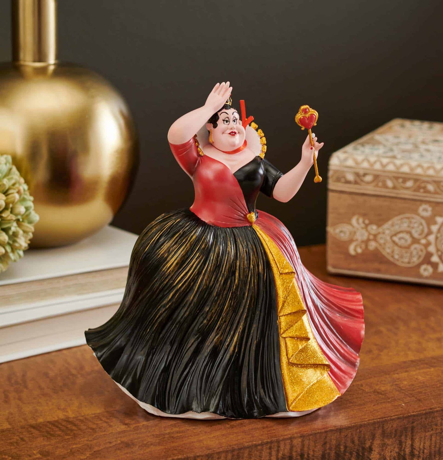 Queen of Hearts - Sculpture