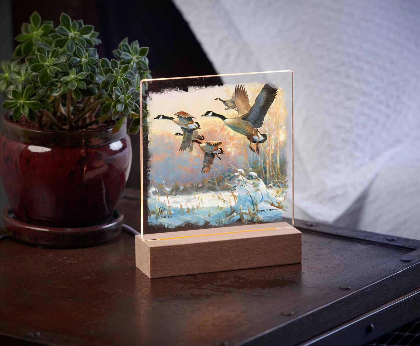 Late Departure Canada Geese 6.37" x 6" Acrylic Nightlight - Official Ducks Unlimited Art