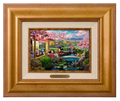 Disney Mickey and Minnie in Japan - Brushworks