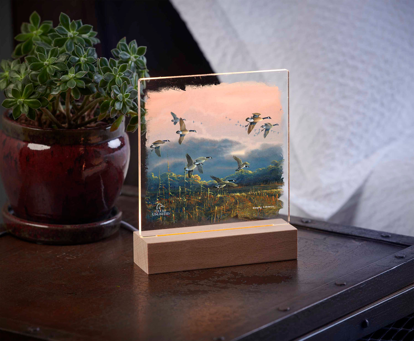 Days End 6.37" x 6" Acrylic Nightlight - Official Ducks Unlimited Art