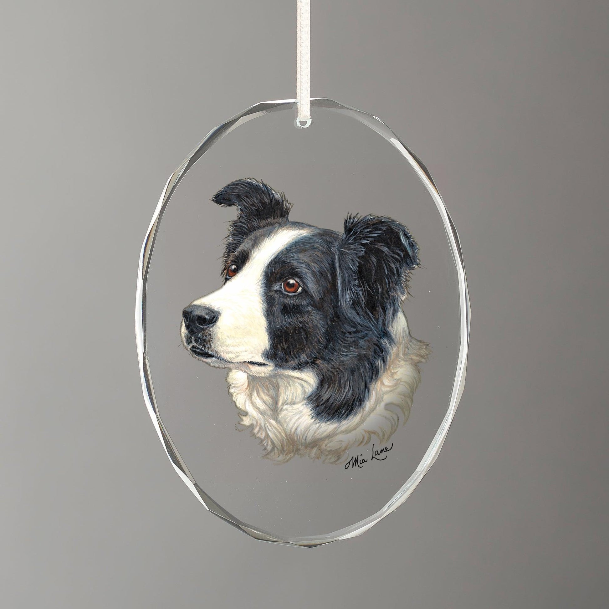 Border Collie Oval Glass Ornament - Wild Wings