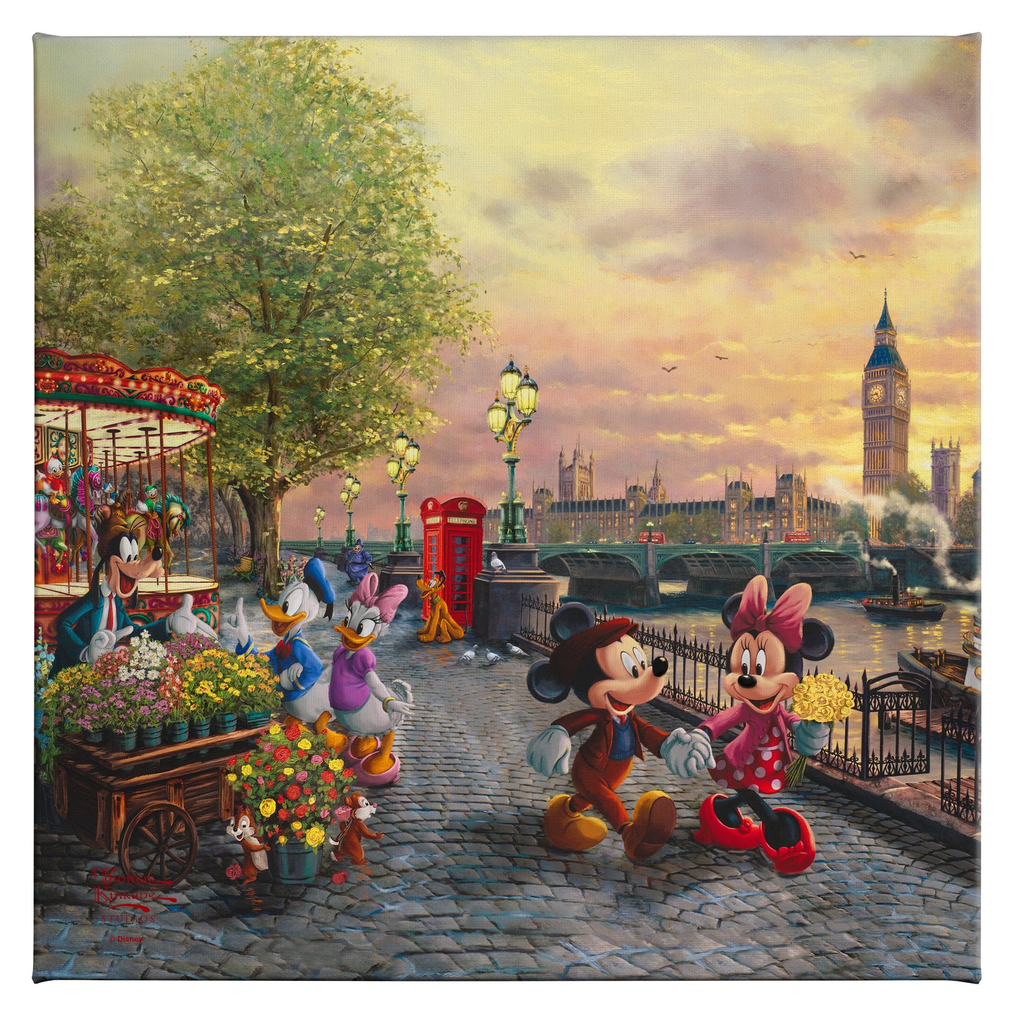 CGW_Disney_MickeyAndMinnieInLondon_151728_14x14_f.jpg