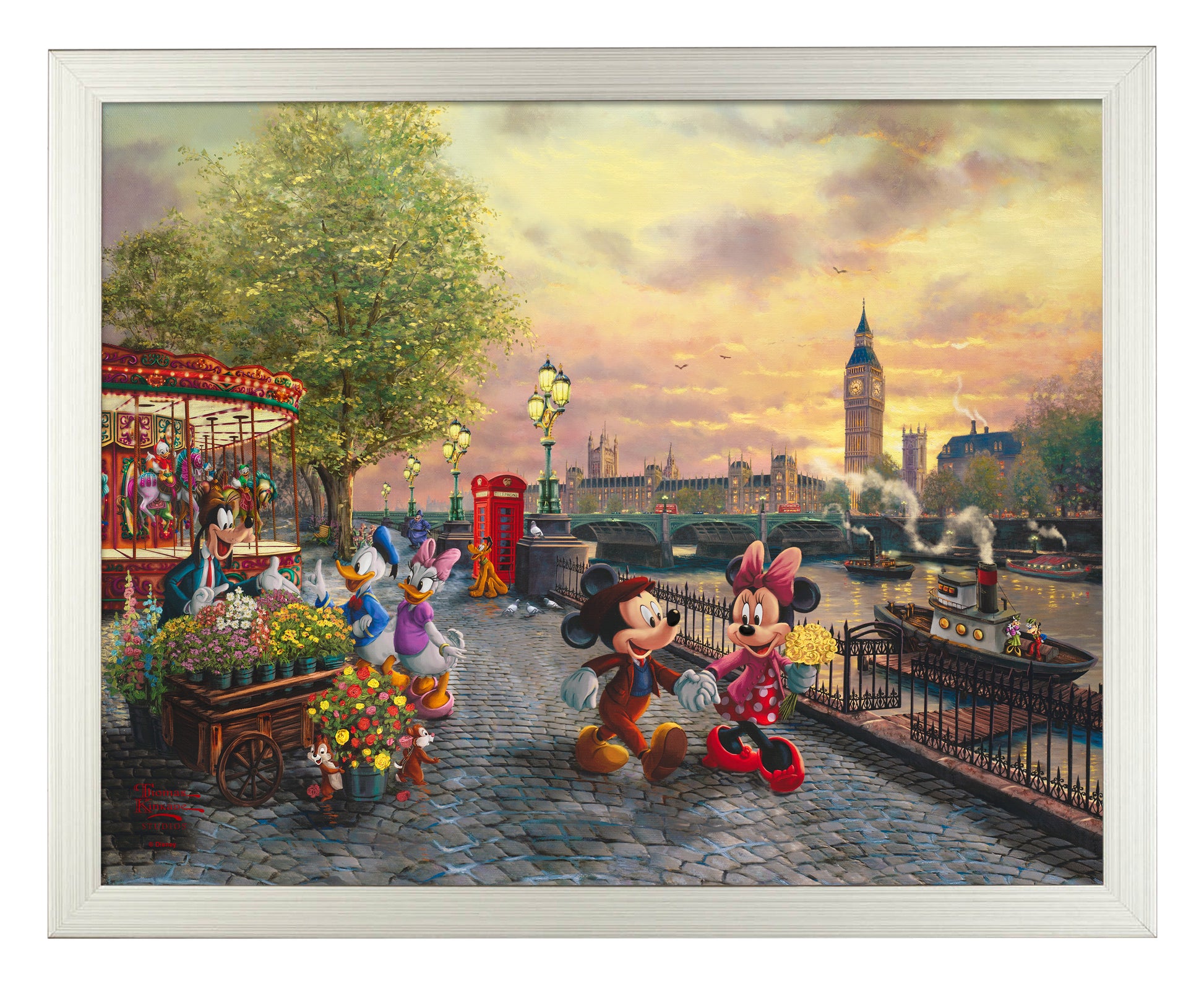 FRA_Disney_MickeyAndMinnieInLondon_151738_11x14_Framed_Silver.jpg